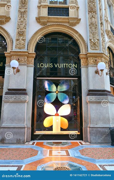 louis vuitton milano galleria